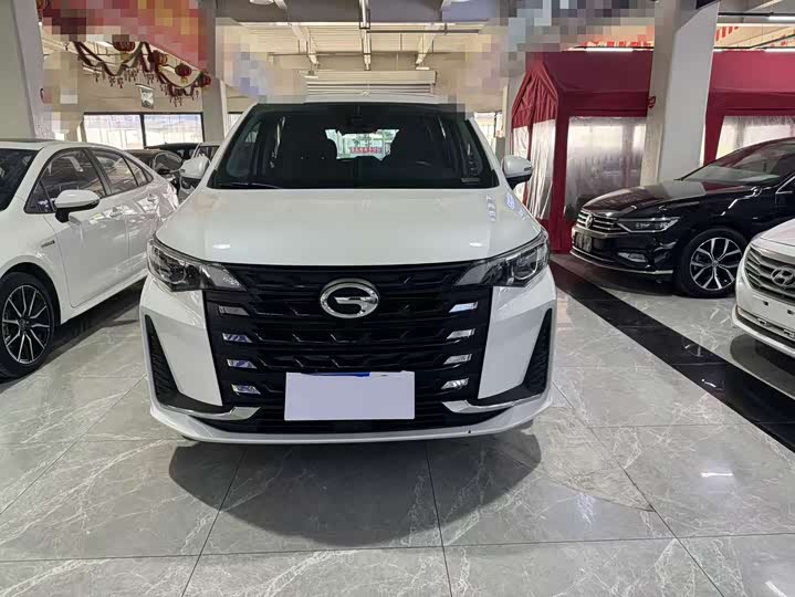 Фото 2 - GAC Trumpchi M6