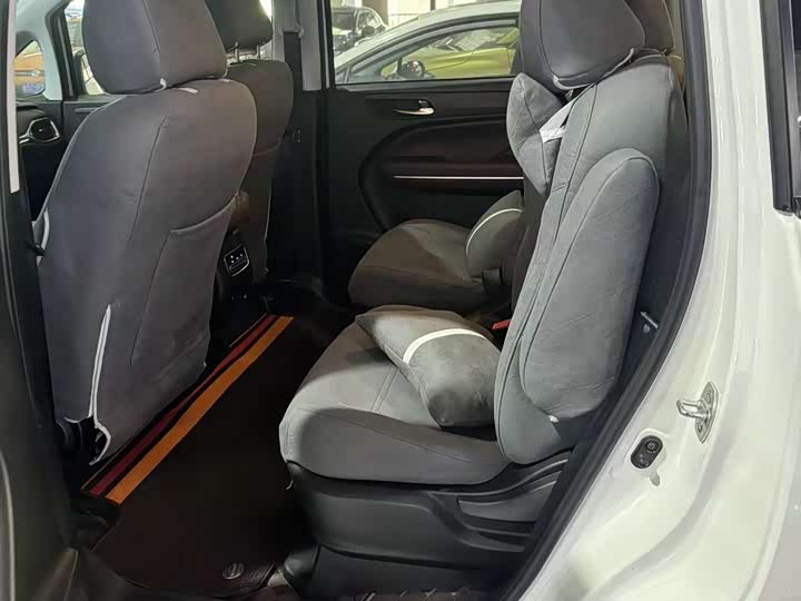 Фото 7 - GAC Trumpchi M6