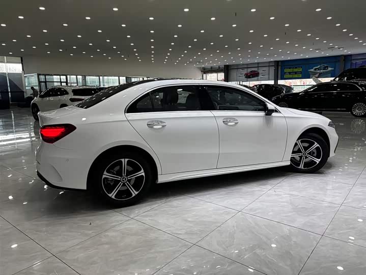 Фото 2 - Mercedes-Benz A-Class