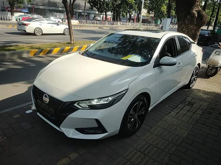 Фото 2 - Nissan Sylphy