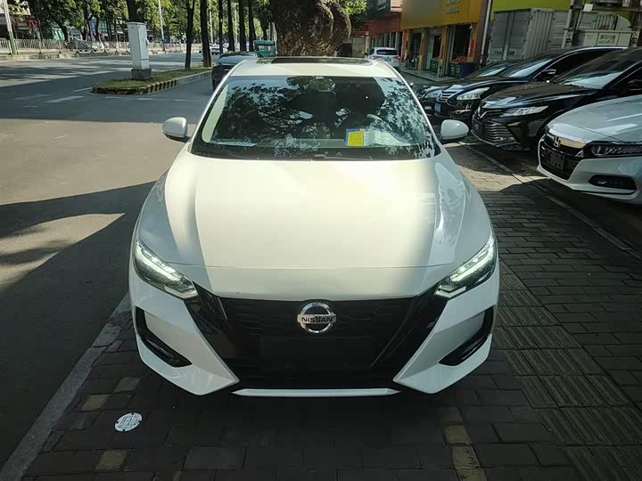 Фото 3 - Nissan Sylphy