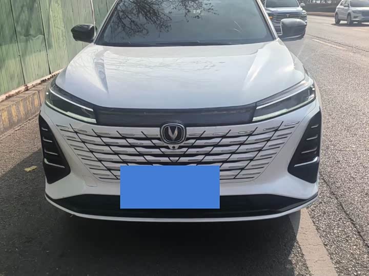 Фото 2 - Changan CS75 Plus