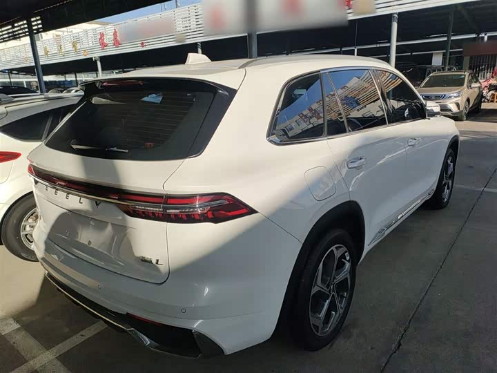 Фото 7 - Geely Monjaro