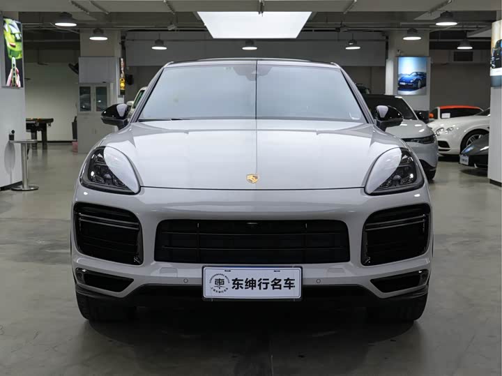 Фото 2 - Porsche Cayenne