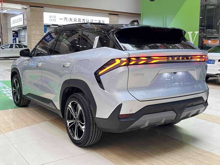 Фото 6 - Geely Galaxy L7