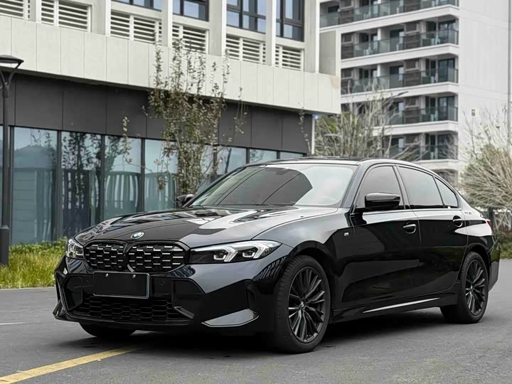 Фото 1 - BMW 3 Series