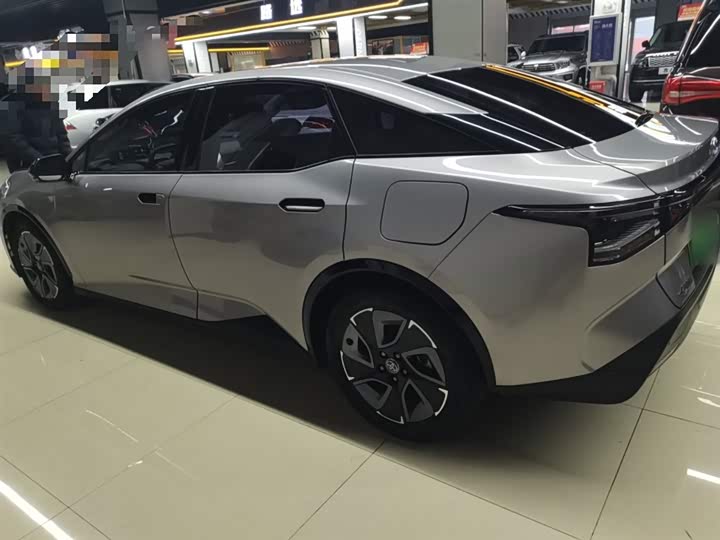 Фото 5 - Toyota bZ3