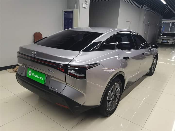 Фото 7 - Toyota bZ3