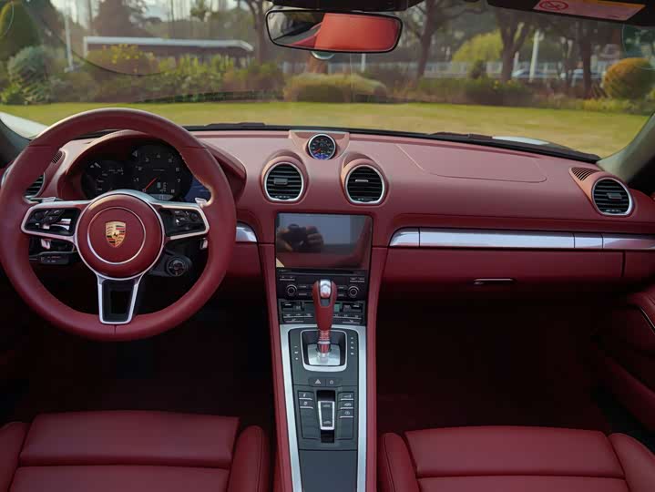 Фото 4 - Porsche 718