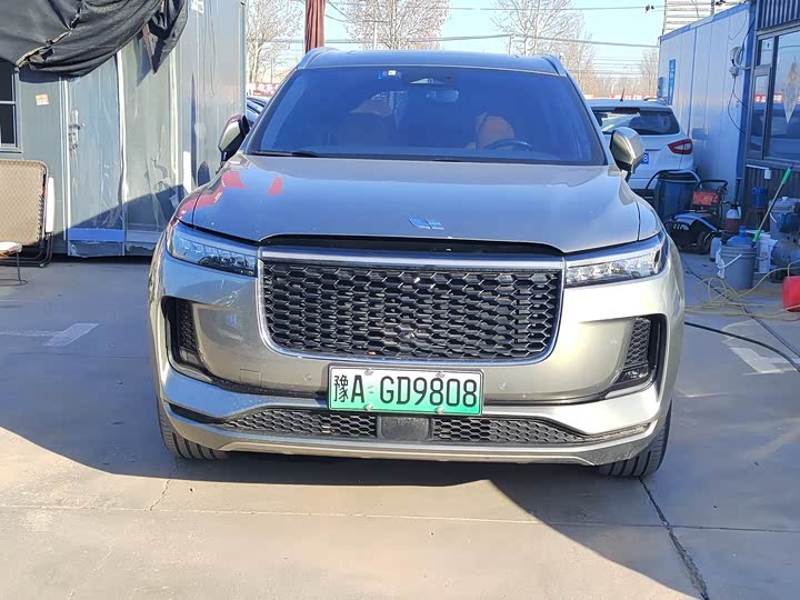 Фото 2 - LiXiang One