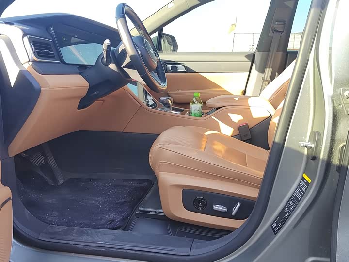 Фото 4 - LiXiang One