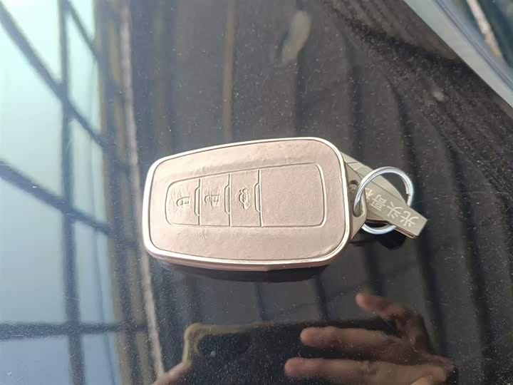 Фото 9 - Toyota Camry