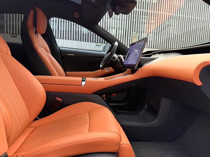 Фото 9 - Xiaomi YU7