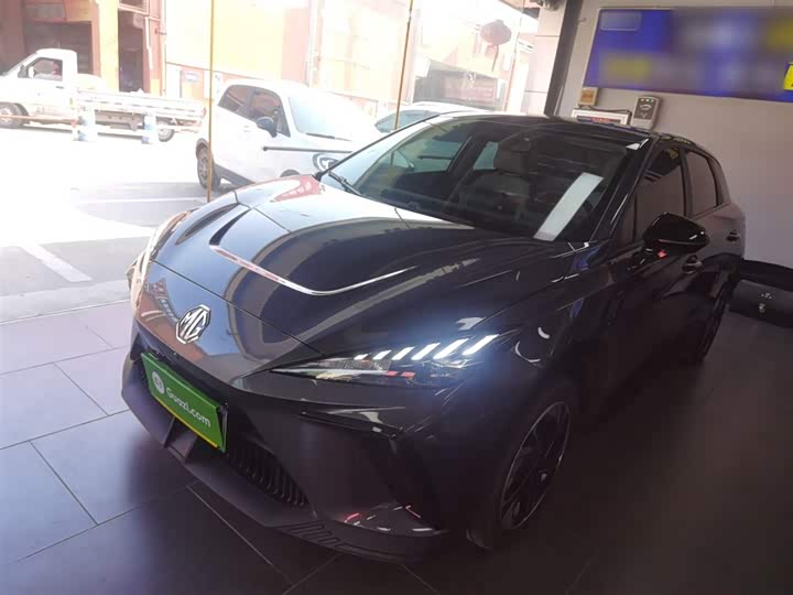 Фото 1 - MG Motor 4 EV