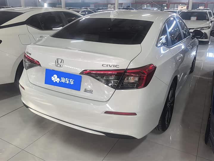 Фото 3 - Honda Civic