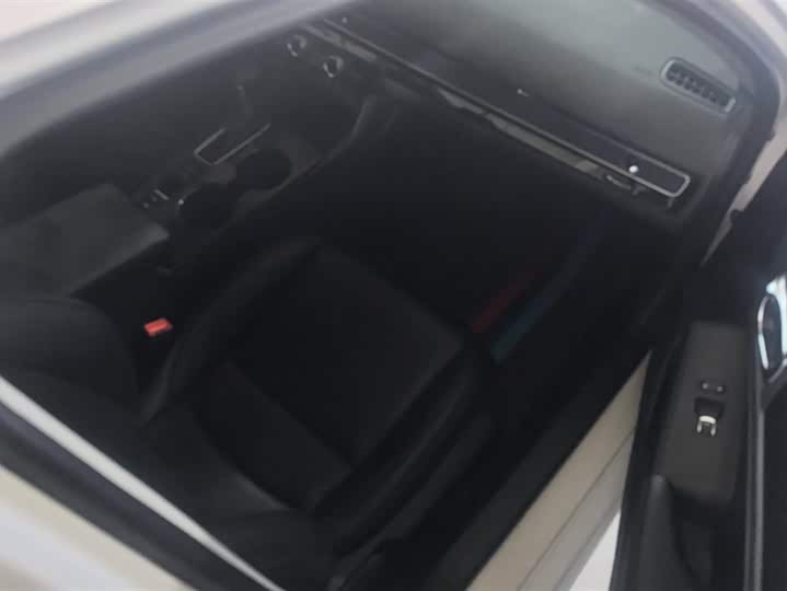 Фото 8 - Honda Civic