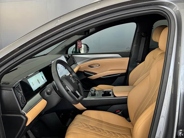 Фото 4 - BYD Song L DM-i Hybrid