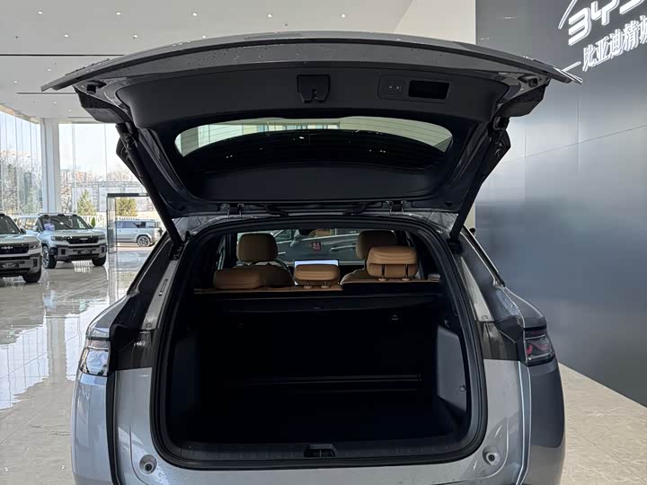 Фото 9 - BYD Song L DM-i Hybrid