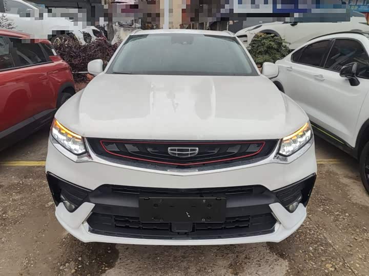 Фото 3 - Geely Tugella