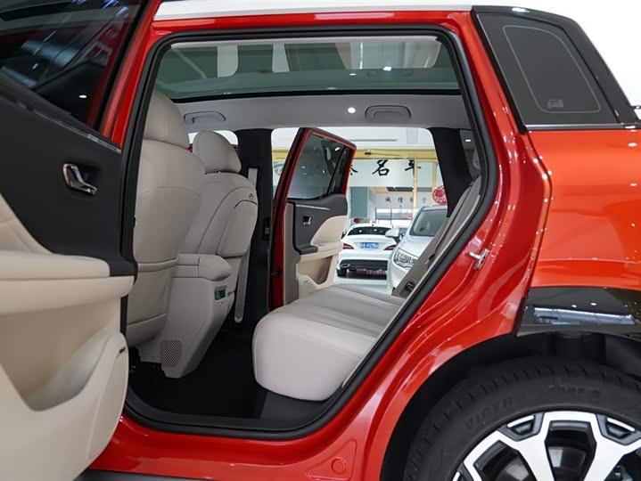 Фото 6 - GAC Aion V