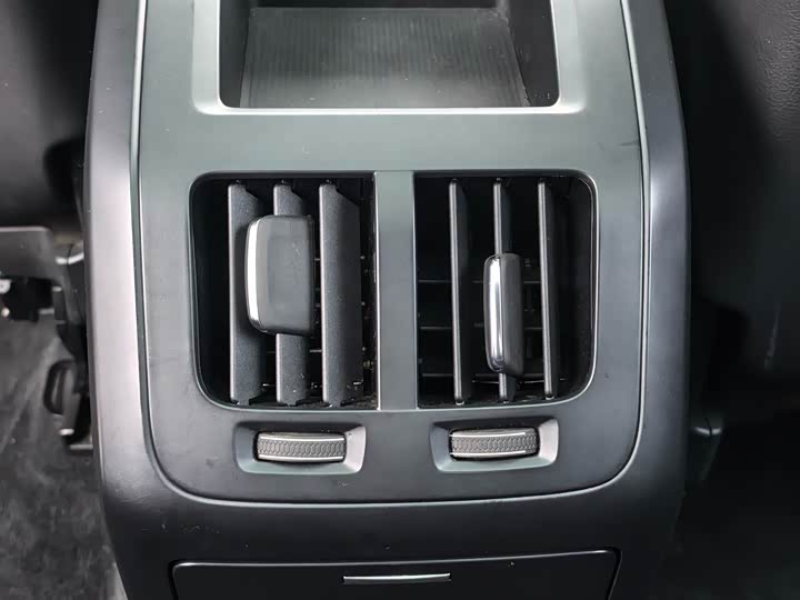 Фото 6 - Volvo S90