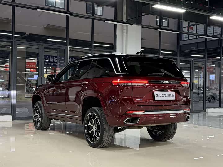 Фото 6 - Jeep Grand Cherokee Hybrid