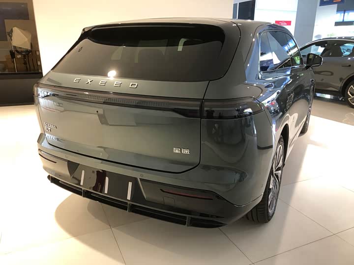 Фото 3 - Exeed Sterra ET