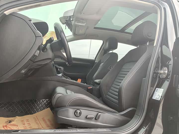 Фото 5 - Volkswagen Magotan