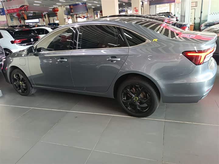 Фото 5 - Roewe i6 Max EV