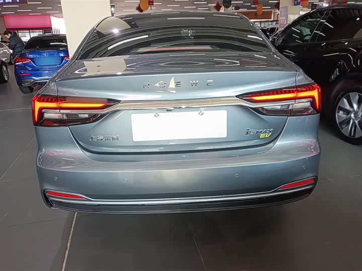 Фото 6 - Roewe i6 Max EV