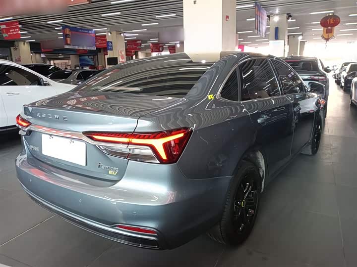 Фото 7 - Roewe i6 Max EV