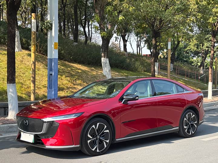 Фото 1 - Mazda EZ-6