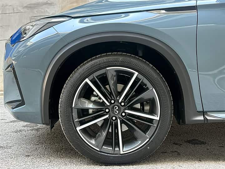 Фото 6 - Infiniti QX55