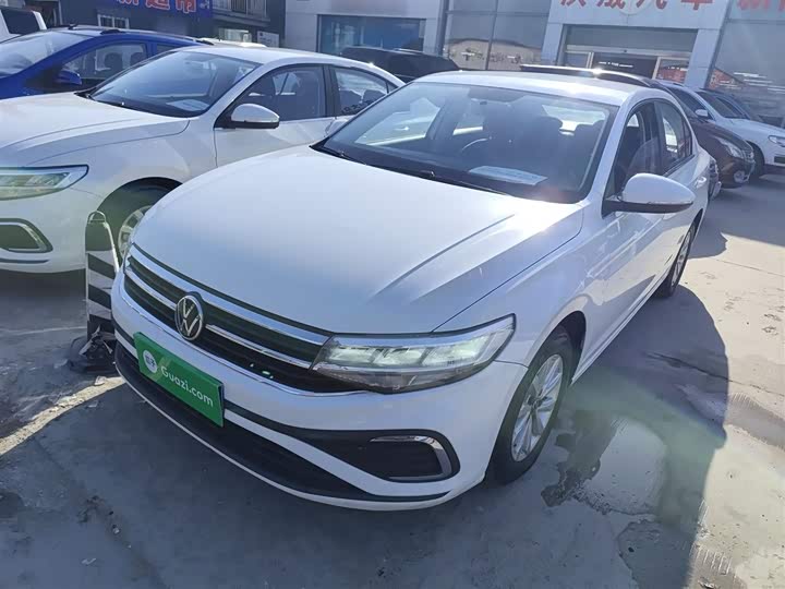 Фото 1 - Volkswagen Bora