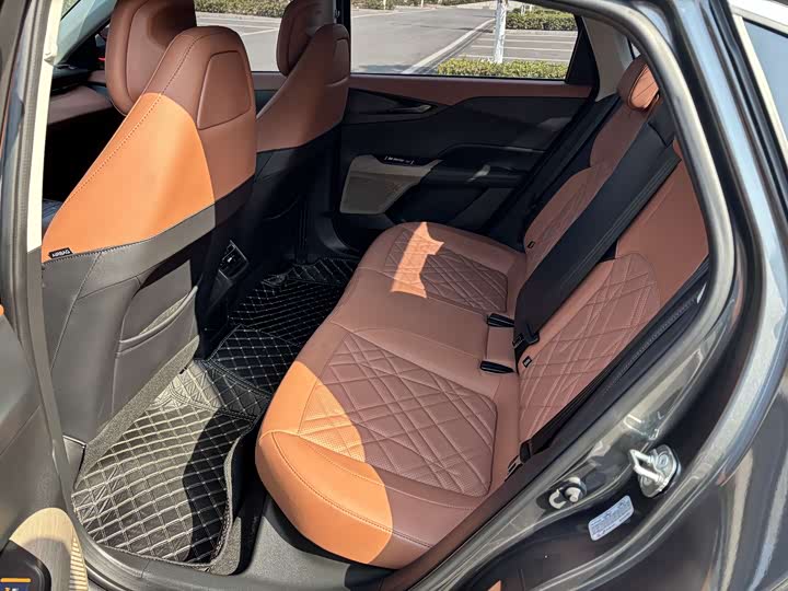 Фото 9 - Changan Eado Plus