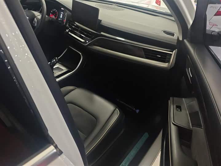 Фото 8 - Haval H6