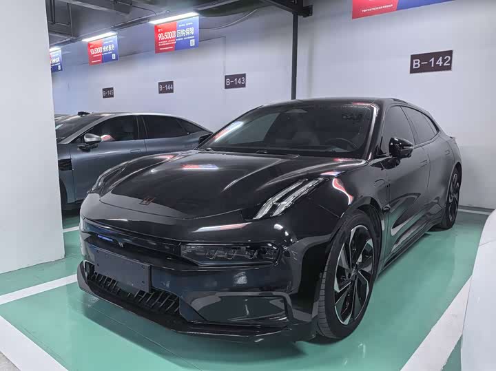 Фото 1 - Zeekr 001