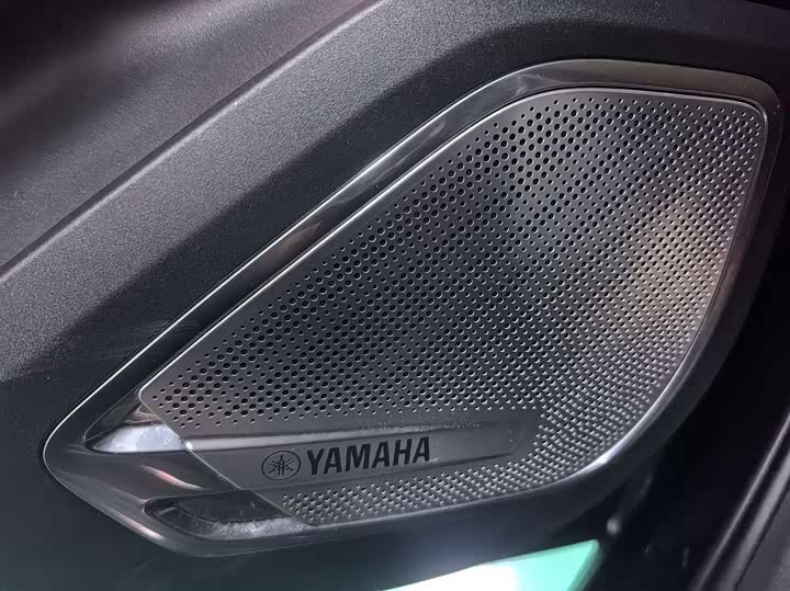 Фото 8 - Zeekr 001