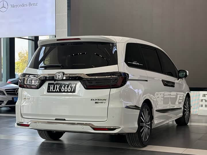 Фото 5 - Honda Elysion