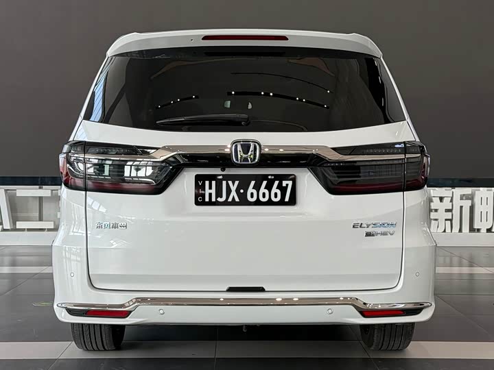 Фото 6 - Honda Elysion