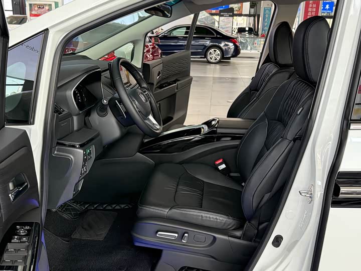 Фото 8 - Honda Elysion