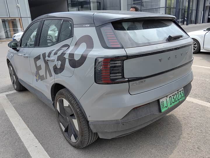 Фото 3 - Volvo EX30