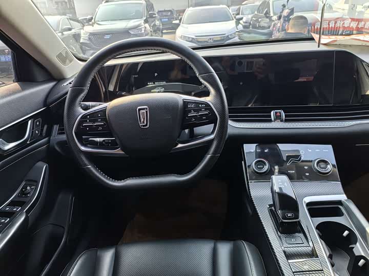 Фото 5 - Bestune B70