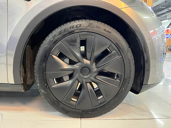 Фото 7 - Tesla Model Y