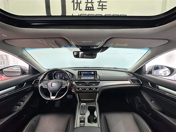 Фото 6 - Honda Accord