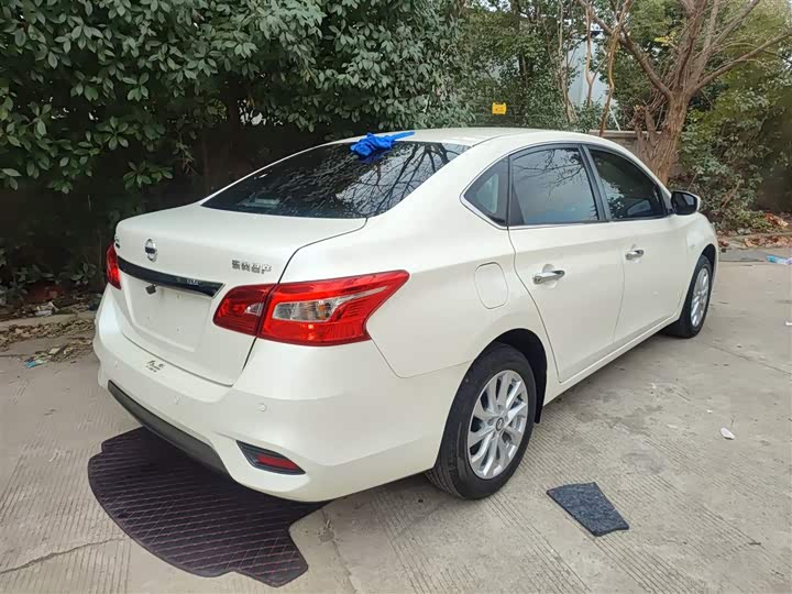 Фото 7 - Nissan Sylphy