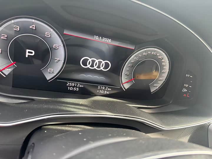 Фото 6 - Audi A6L