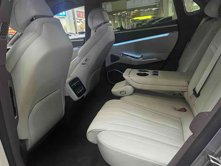 Фото 5 - Denza Z9GT