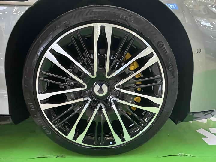 Фото 8 - Denza Z9GT