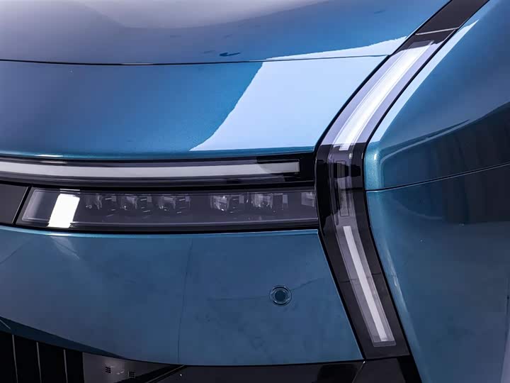 Фото 4 - XPeng P7